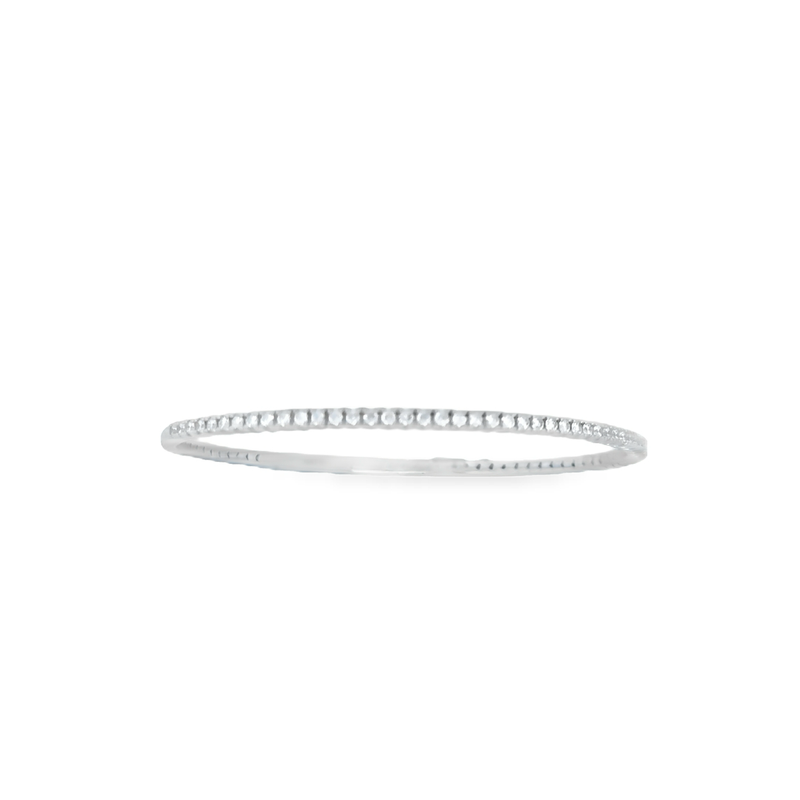 This stunning diamond bracelet exudes elegance and