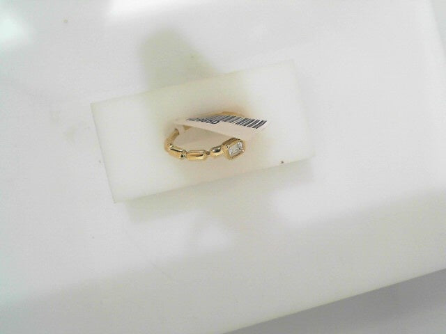 14K YELLOW GOLD BEVELED BAND WITH 1- EAST WEST BAG