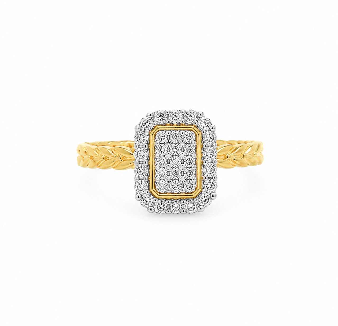 18K White & Yellow Gold Cluster Diamond Ring