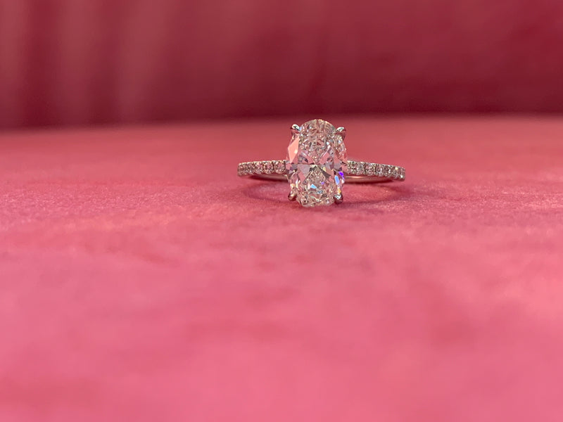 18KT White Gold Oval Cut Engagement Ring