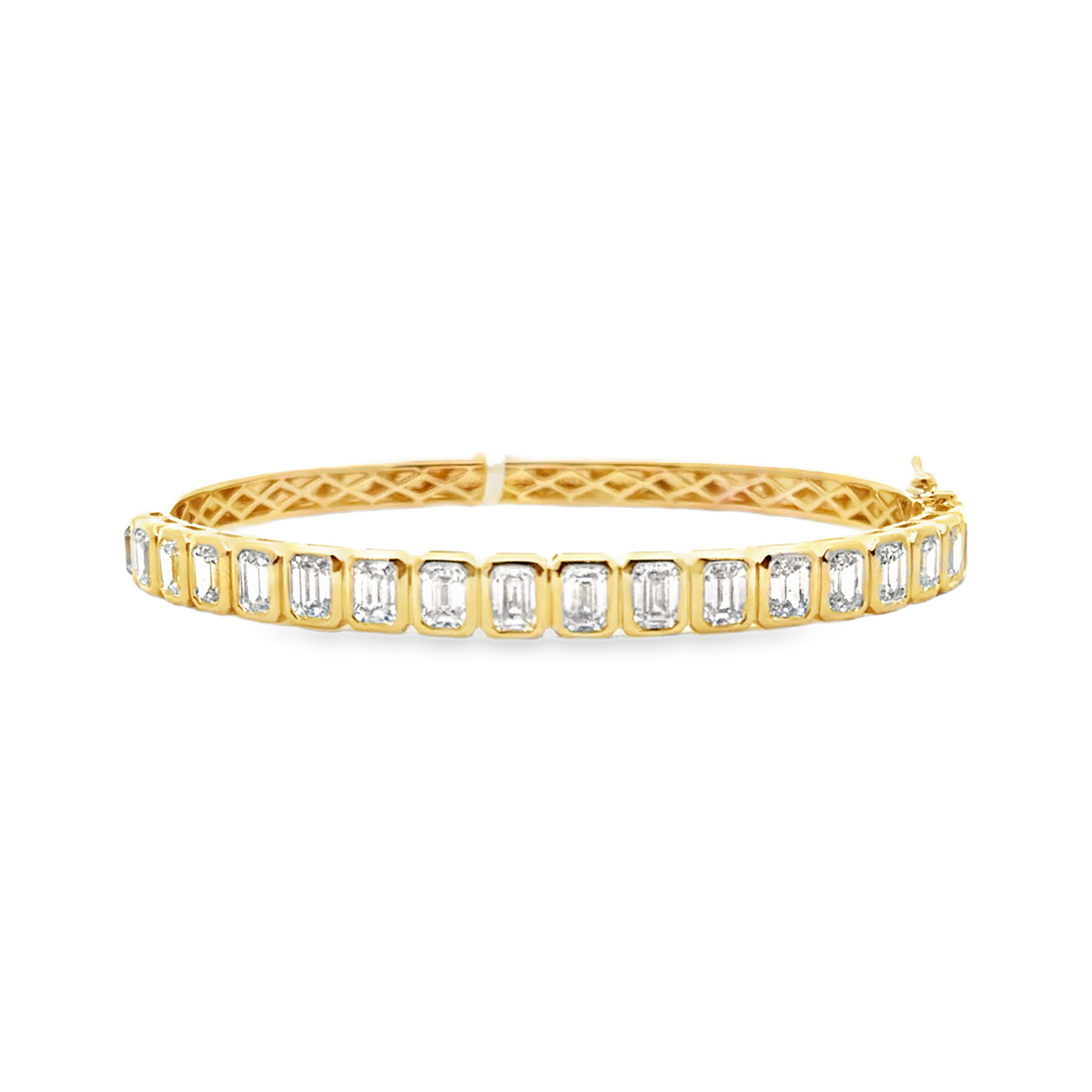 18K Yellow Gold Emerald-Cut Diamond Bangle Bracelet
