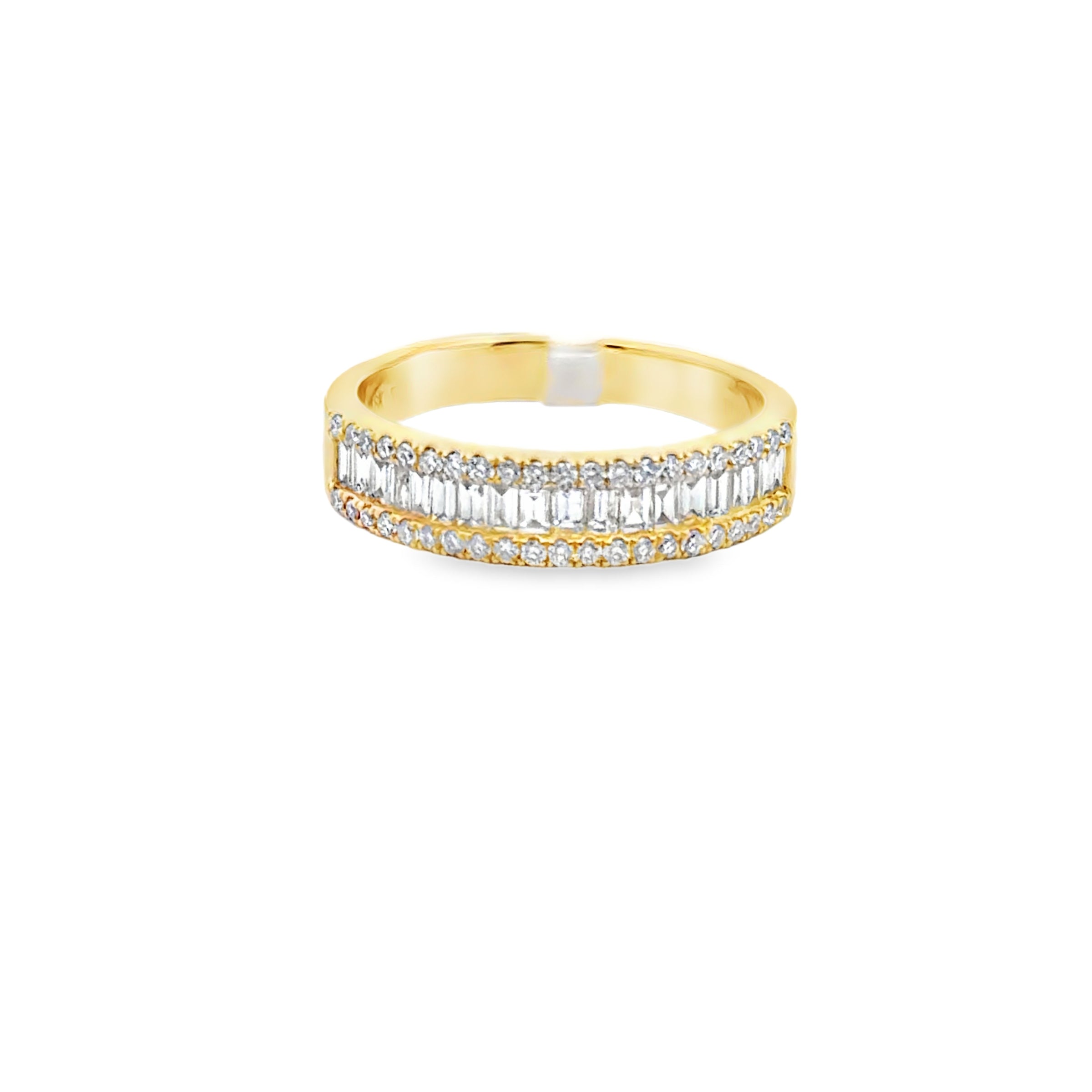 18K YELLOW GOLD LADIES DIAMOND BAND FEATURING 42-R