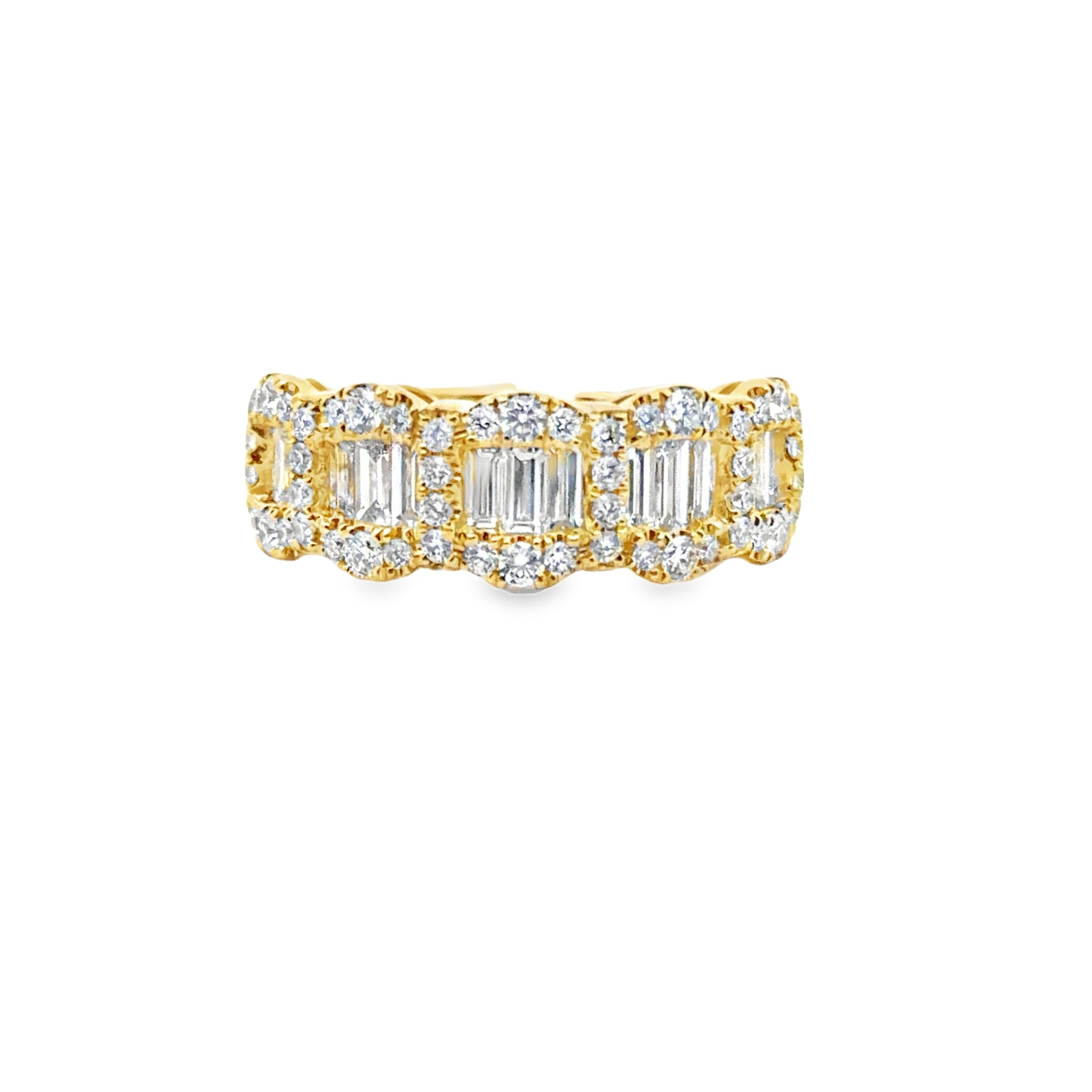 18K YELLOW GOLD DIAMOND BAND FEATURING 54-RBC DIAS