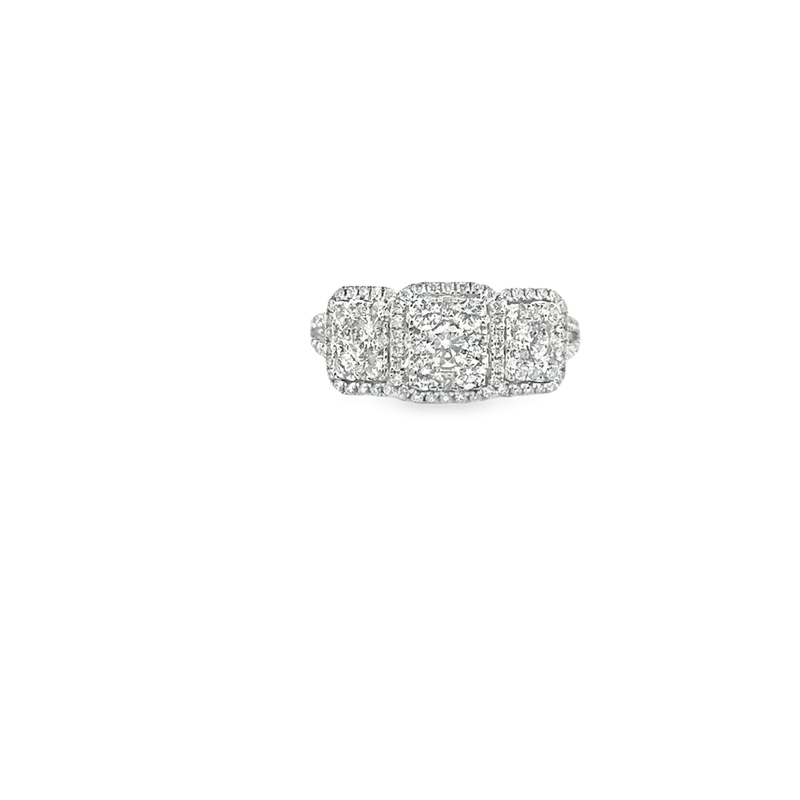 18K WHITE GOLD CLUSTER HALO DIAMOND RING WITH SPLI